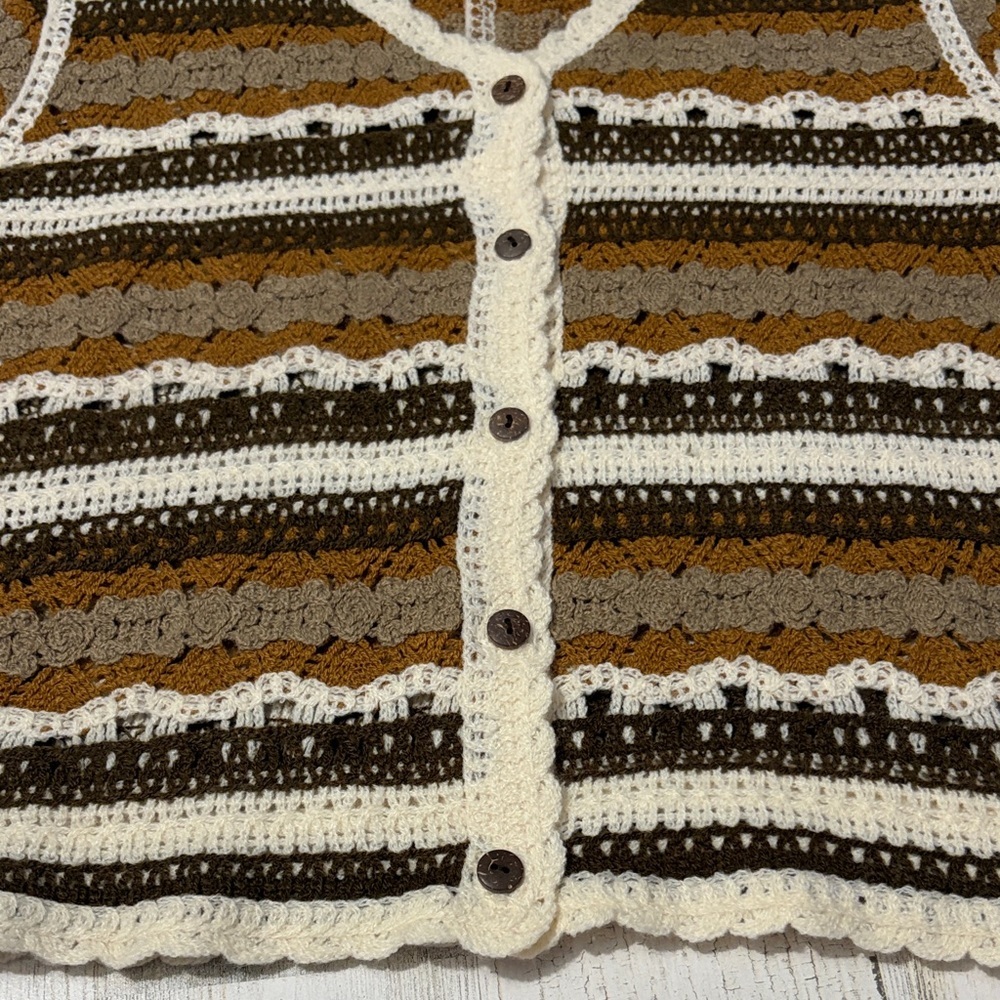 Ultra Pink Brown and Cream Striped Crochet Top - Picture 4 of 10